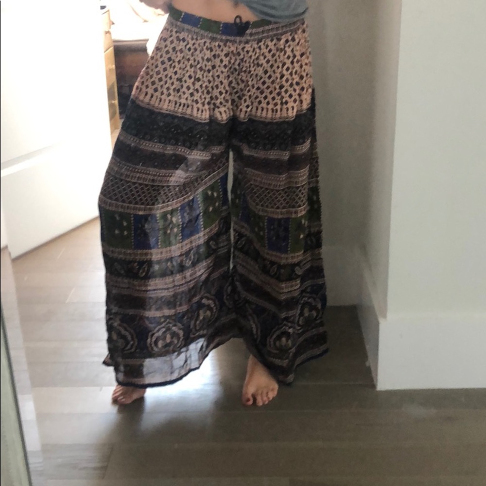 Flowy pants - Picture 2 of 2